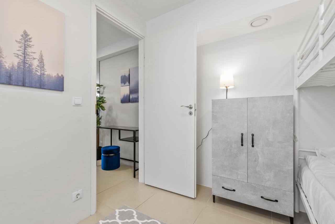 Sirena Apartment - Self Check-In And Free Parking Таллин Экстерьер фото